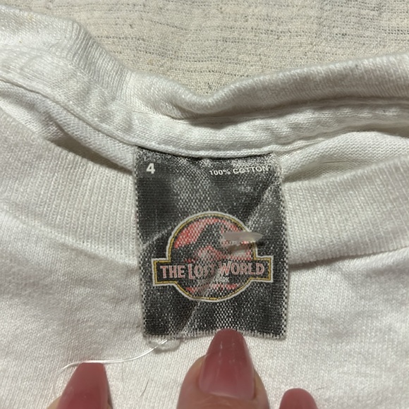 Girls tshirt. Size 4 - Picture 2 of 2